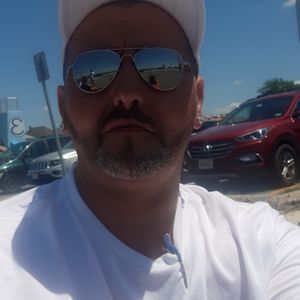 Meet your Posher, Luis